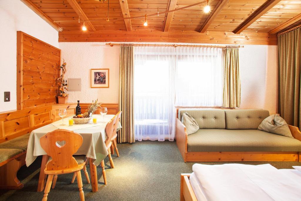 Johannahof Appartements Капрун Номер фото